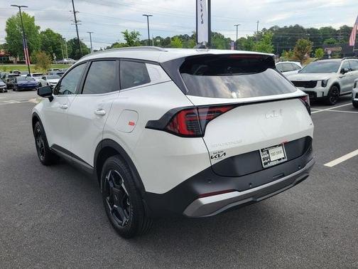 Snow White Pearl 2026 Kia Sportage Hybrid EX