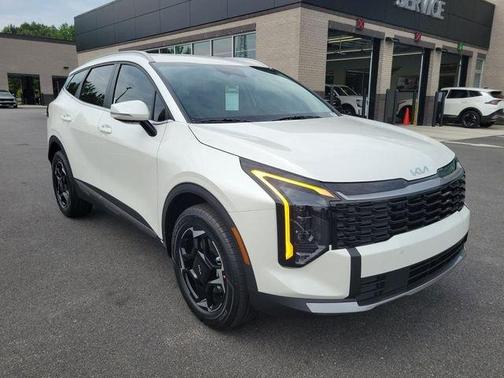 Snow White Pearl 2026 Kia Sportage Hybrid EX