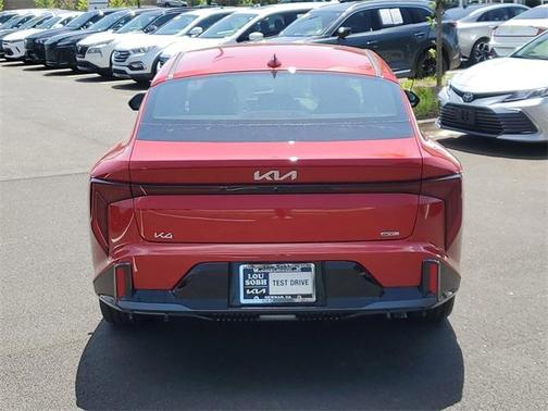2025 Kia K4 GT-Line