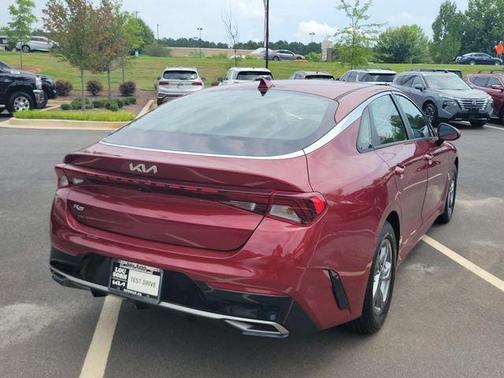 Passion Red 2022 Kia K5 LXS