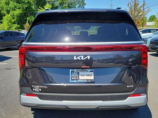 Metal 2026 Kia Carnival Hybrid EX