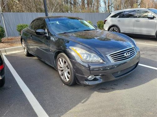 2014 INFINITI Q60 Base