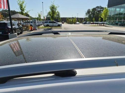 Summit White 2022 GMC Terrain SLT