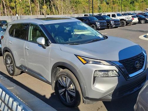 2023 Nissan Rogue SL