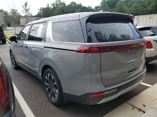 2024 Kia Carnival EX