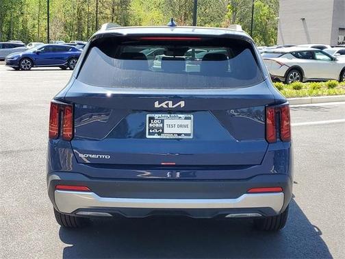 2025 Kia Sorento S