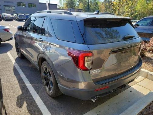 Carbonized Gray Metallic 2022 Ford Explorer ST-Line