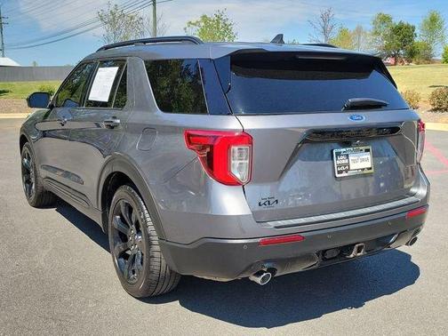 Gray Metallic 2022 Ford Explorer ST-Line