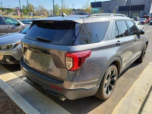Carbonized Gray Metallic 2022 Ford Explorer ST-Line