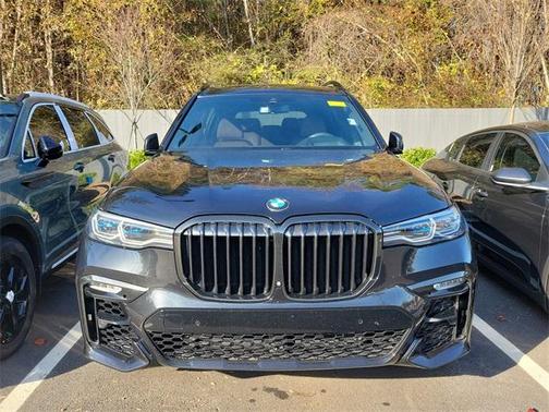 2021 BMW X7 M50i