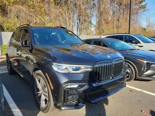 2021 BMW X7 M50i