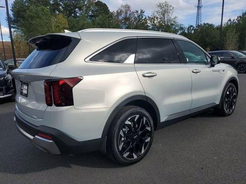 Ivory Silver 2026 Kia Sorento EX