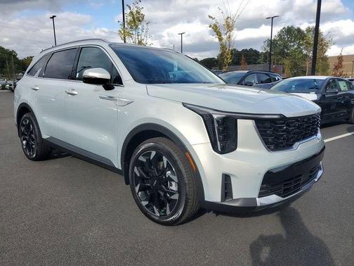 Ivory Silver 2026 Kia Sorento EX
