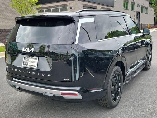 Ebony Black 2027 Kia Telluride SX