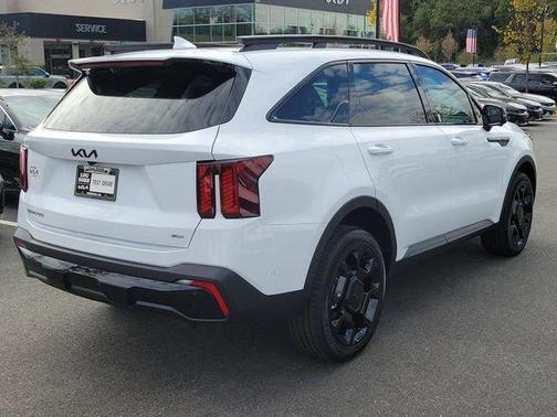 Glacial White Pearl 2026 Kia Sorento X-Line SX Prestige