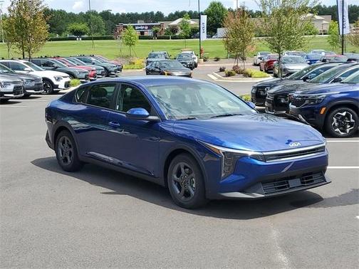 2025 Kia K4 LXS