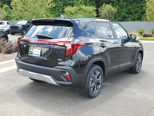 2025 Kia Seltos LX