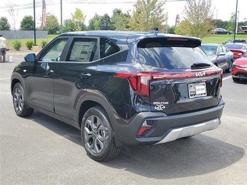 2025 Kia Seltos LX