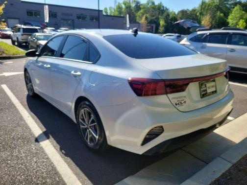 Snow White Pearl 2022 Kia Forte LXS