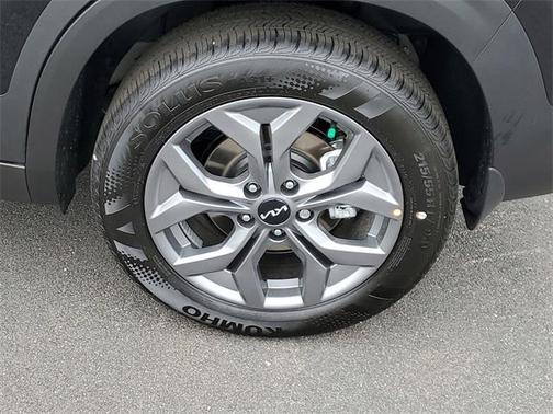 2025 Kia Seltos LX