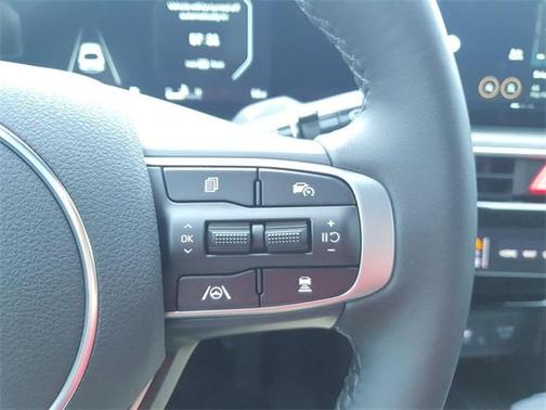 2025 Kia K5 EX