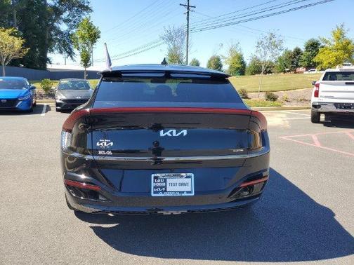 Aurora Black Pearl 2024 Kia EV6 GT-Line