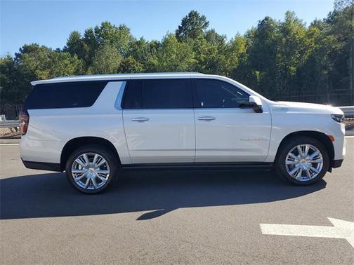 2021 Chevrolet Suburban High Country