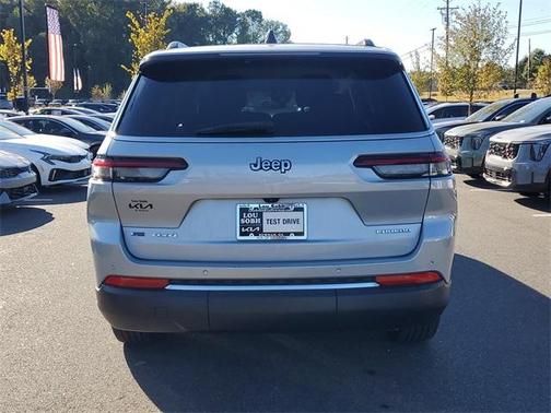 2023 Jeep Grand Cherokee L Laredo