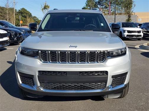 2023 Jeep Grand Cherokee L Laredo