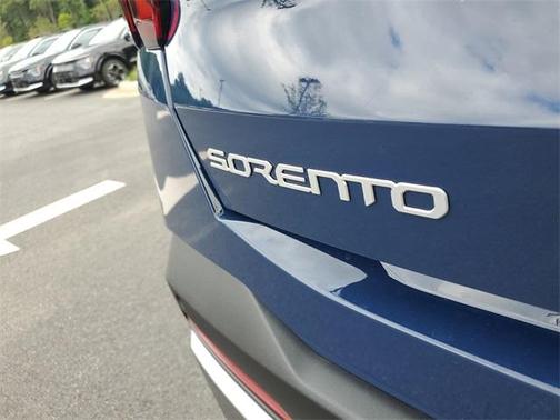 2025 Kia Sorento S