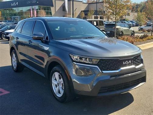 2022 Kia Sorento LX