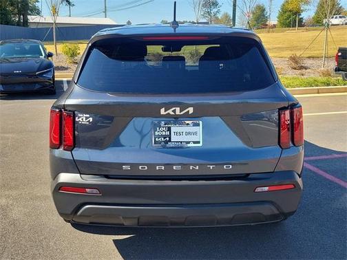 2022 Kia Sorento LX