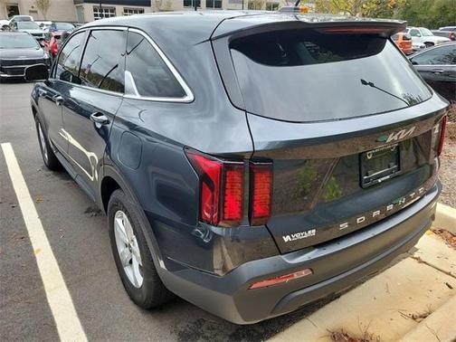 2022 Kia Sorento LX