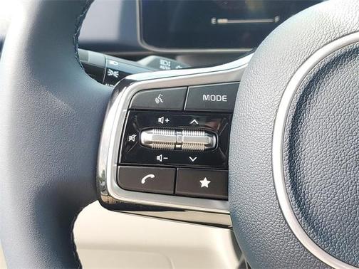 2025 Kia Carnival EX