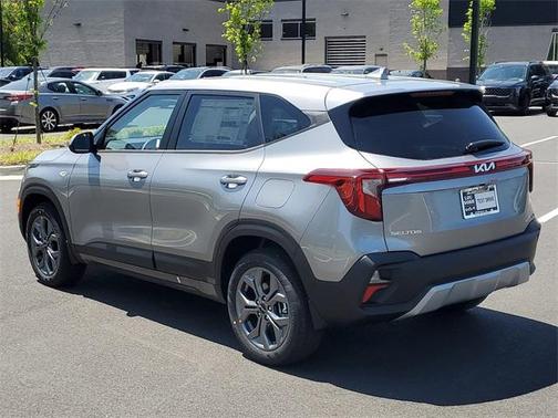 2025 Kia Seltos LX