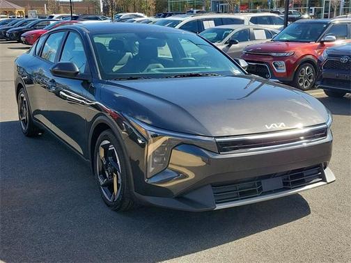 2025 Kia K4 EX