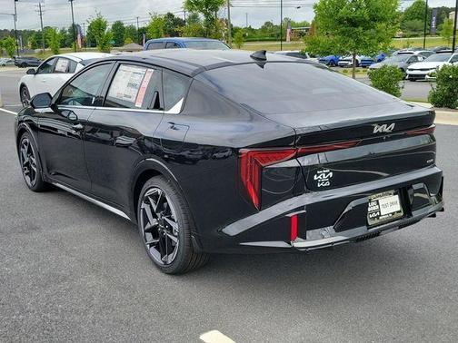 Aurora Black Pearl 2026 Kia K4 GT-LINE