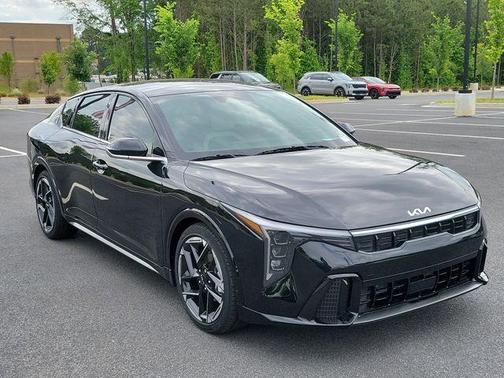 Aurora Black Pearl 2026 Kia K4 GT-LINE