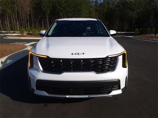 2025 Kia Sorento LX