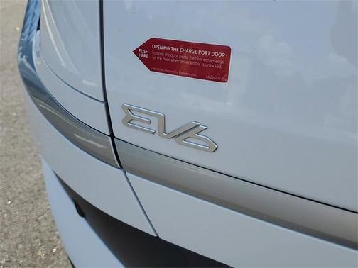 2025 Kia EV6 Light Long Range
