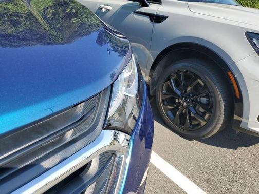Pacific Blue Metallic 2021 Chevrolet Equinox 1LT