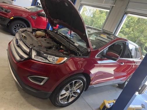 2017 Ford Edge Titanium