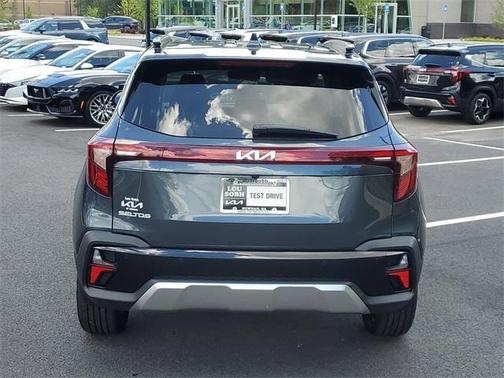 2025 Kia Seltos EX