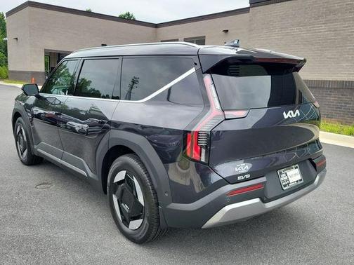 Metal 2026 Kia EV9 Wind