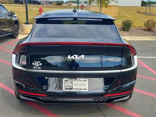 2025 Kia EV6 Wind