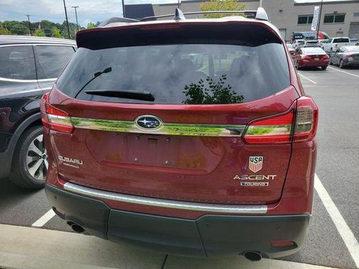 Crimson Red Pearl 2022 Subaru Ascent Touring 7-Passenger