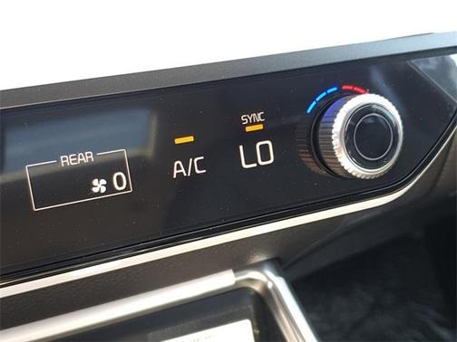 2025 Kia Carnival Hybrid SX