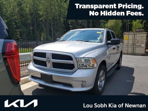 Bright Silver Clearcoat Metallic 2019 RAM 1500 Classic Express