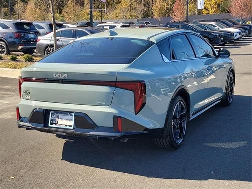 2025 Kia K4 GT-Line