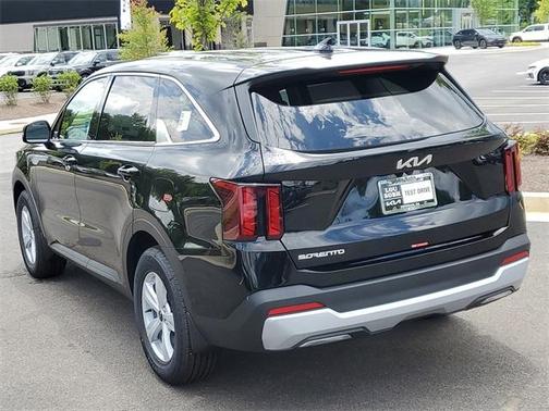 2025 Kia Sorento LX
